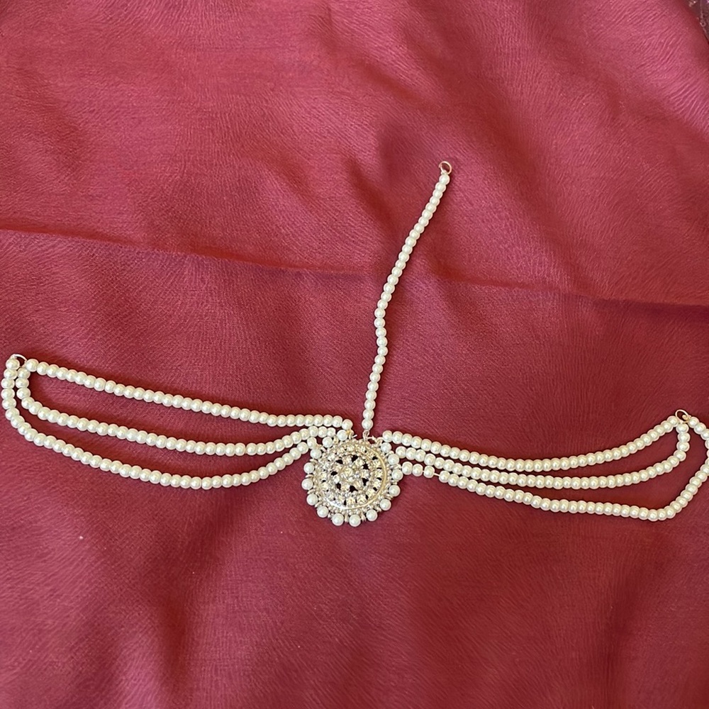head jewelry "maatha patti"